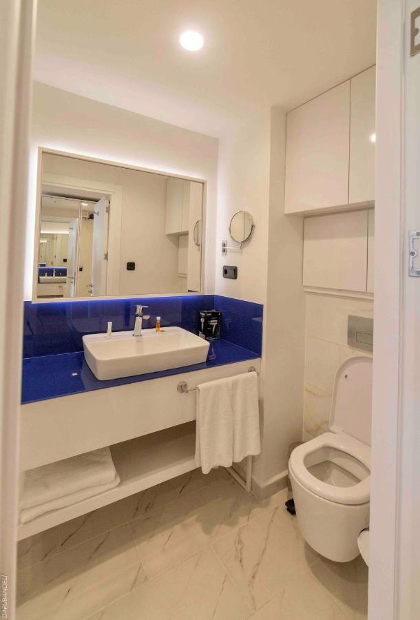 1-Bedroom Studio Apartment In Orbi City - Side Seaview Батуми Экстерьер фото